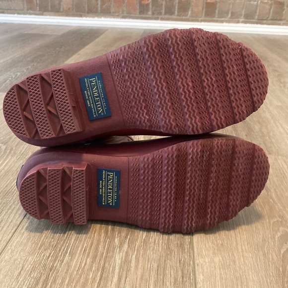 Pendleton Rain Boot - Picture 6 of 10